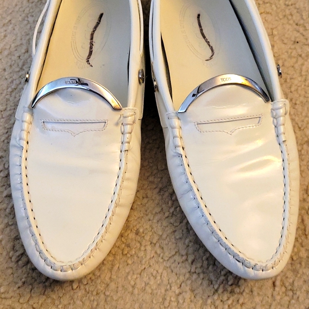TOD'S LOAFERS